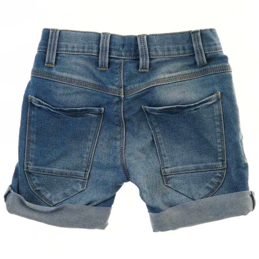 Denim shorts fra Name It (str. 122)