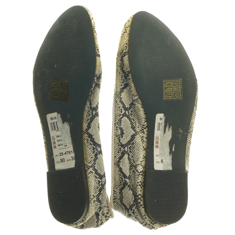 Nye Dame loafers med slangeskindsmønster (str. 38 )