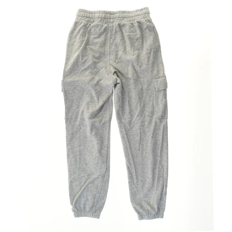 Grå cargo bukser fra H&M (str. 164)