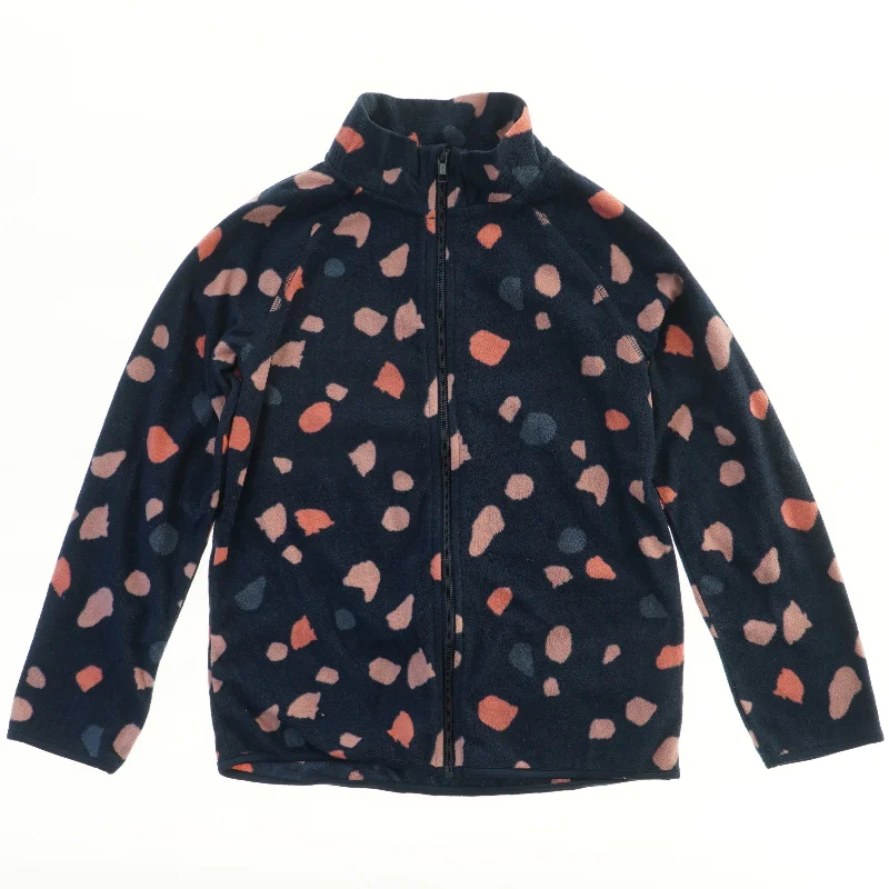 Mønstret fleecejakke fra H&M (str. 134)