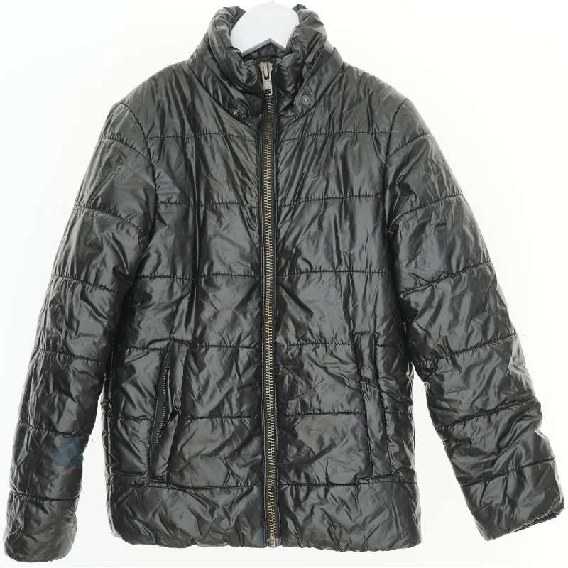 Vinterjakke med lynlås fra H&M (str. 134)