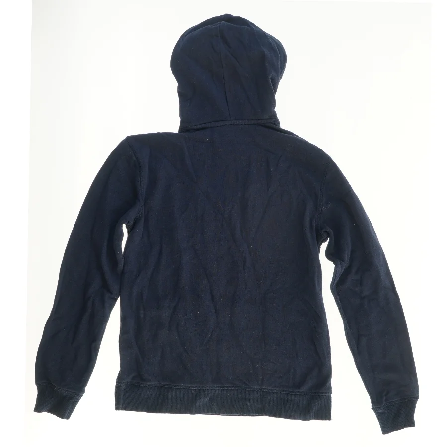 Blå hættetrøje med NYC-tekst fra H&M (str. 158)