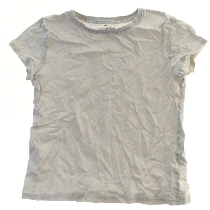 Hvid T-shirt fra H&M (str. 134)