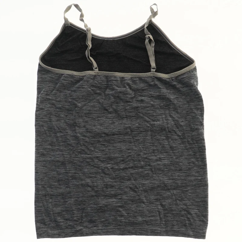 Grå top med stropper (str. 146)