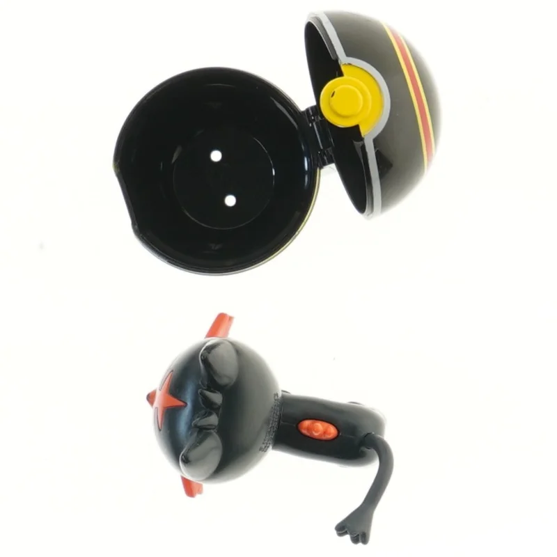 Pokemon figur og Pokeball (str. Ø 6,5 og 8,5 cm)