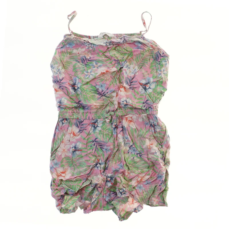 Sommerdragt med blomsterprint fra H&M (str. 134)