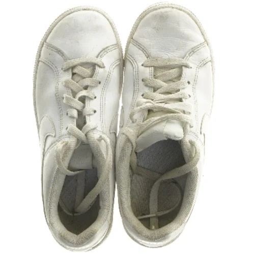 Nike sneakers i hvid fra Nike (str. 36,5 )