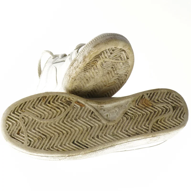 Nike sneakers i hvid fra Nike (str. 36,5 )