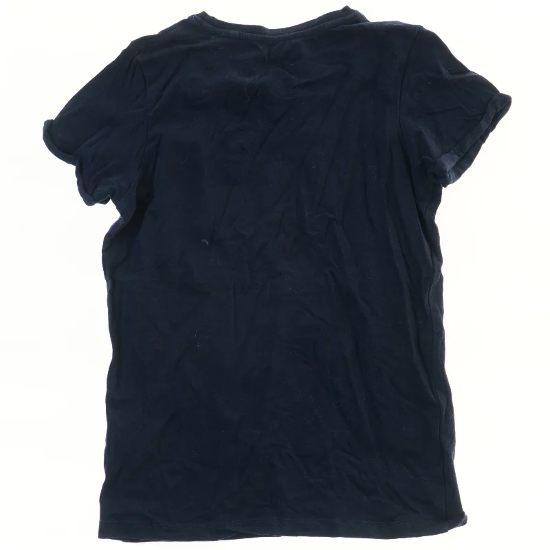 Kortærmet T-shirt med MGP 20 tryk (str. 122)