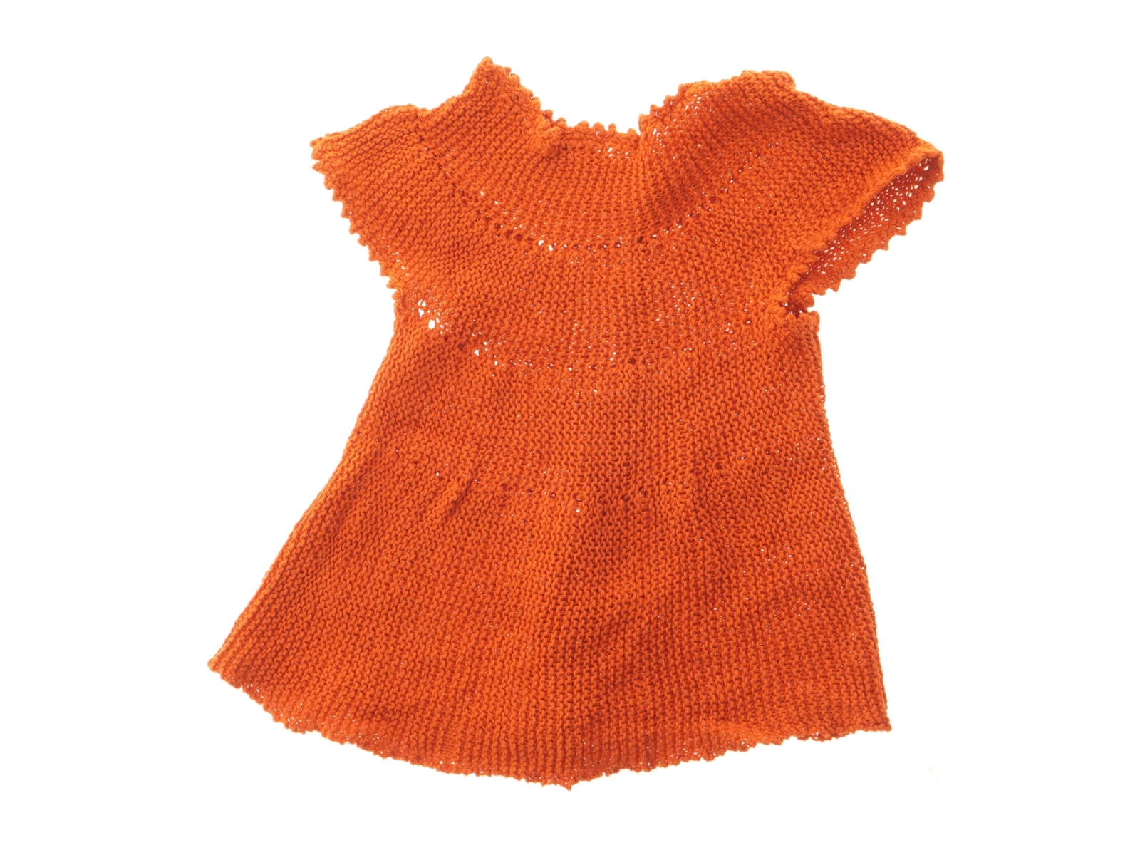 Strikket t-shirt (str. Bryst, 22 cm. længde, 36 cm)