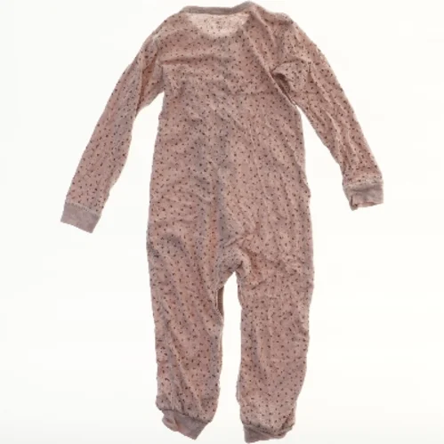 Heldragt med mønster fra BeKids (str. 104)