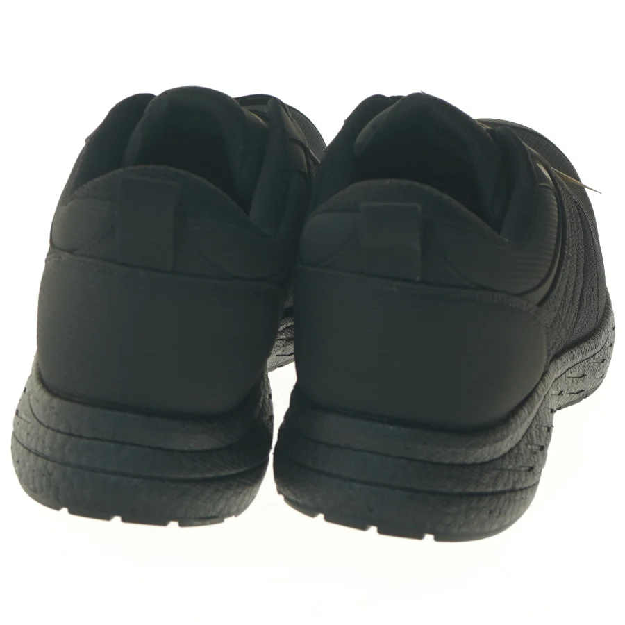 Nye Sorte Vismo sko str. 46 fra Vismo (str. 46 )