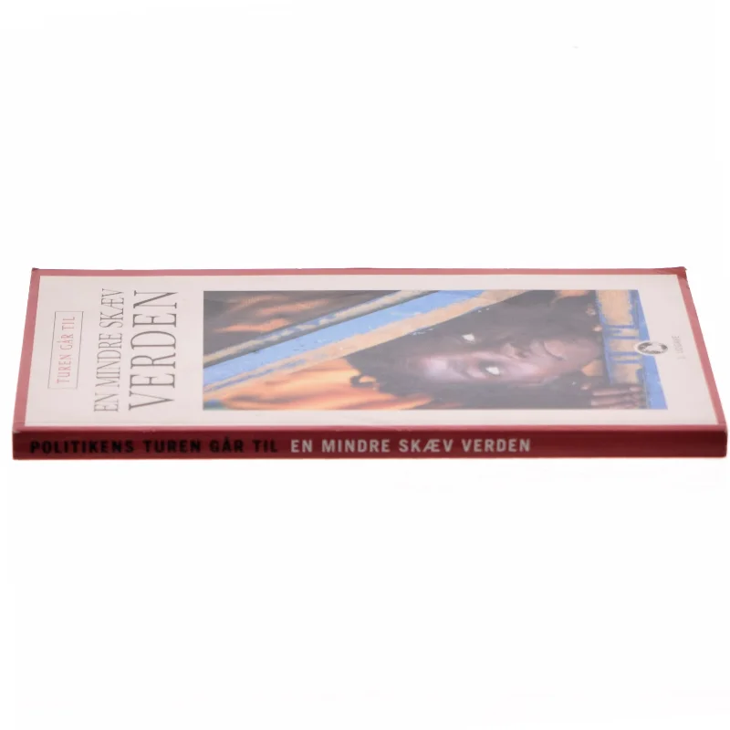 Rejseguide 'Turen går til en mindre skæv verden' fra Politikens Forlag