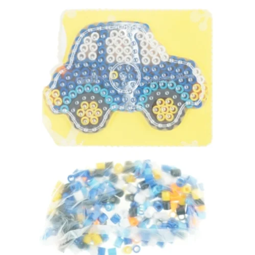 Perleplade med bilform fra Hama (str. 14x20 cm)