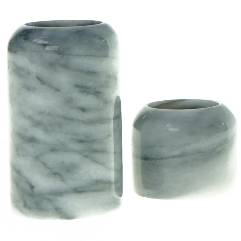 Lysestager i marmor til fyrfadslys (str. 10 cm og 4 cm)