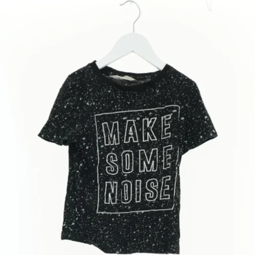 T-Shirt fra H&M (str. 128 cm)