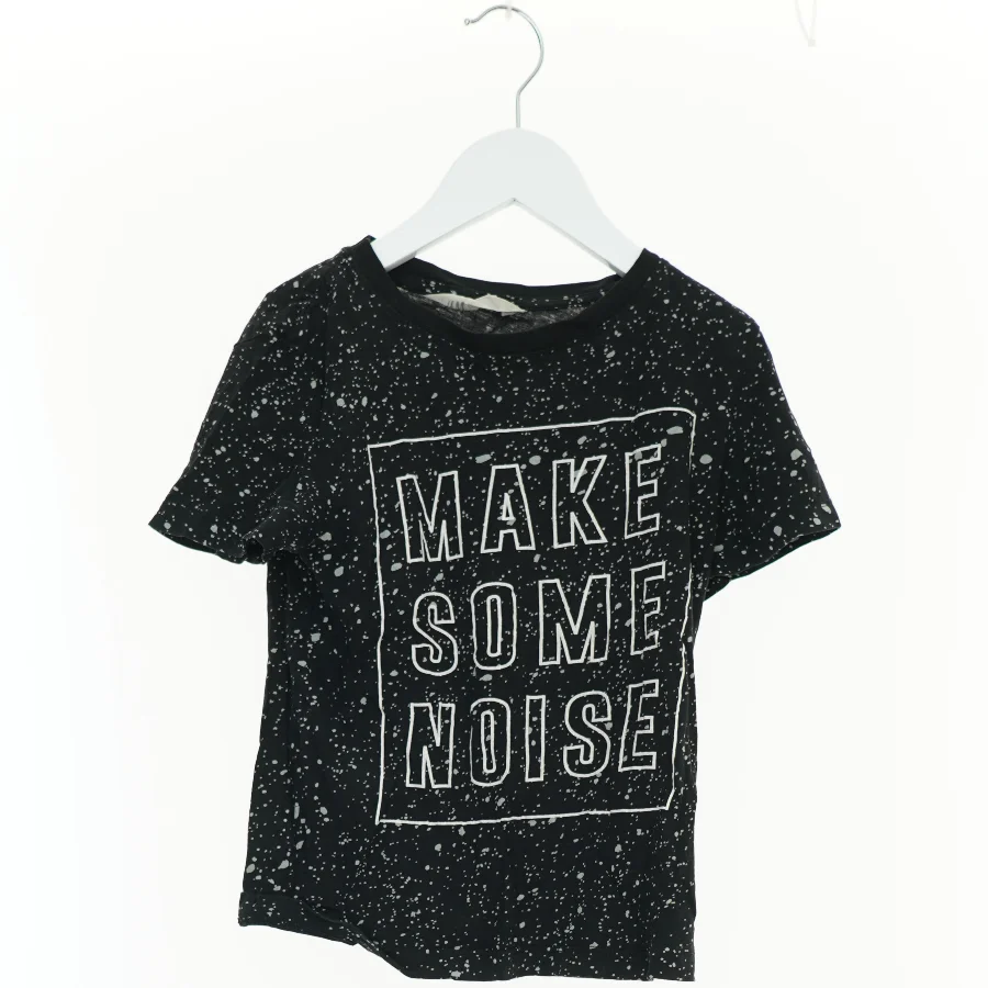 T-Shirt fra H&M (str. 128 cm)