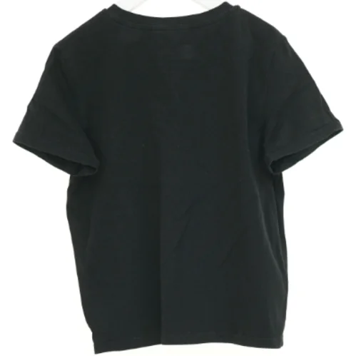 T-Shirt fra SHEIN (str. 152 cm)