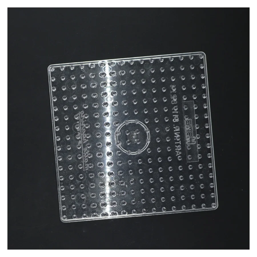 Fem Maxi-perleplader fra Hama