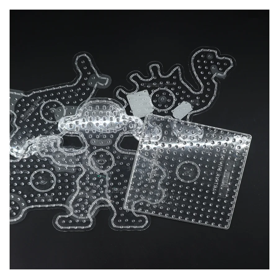 Fem Maxi-perleplader fra Hama