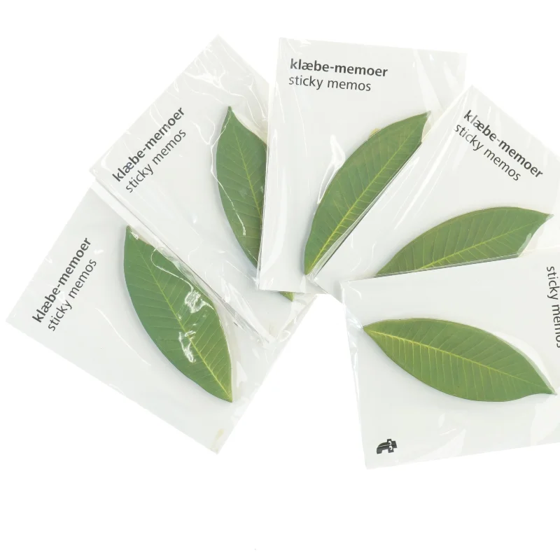 Fem pakker selvklæbende memoer (post-notes) i bladform (10 cm)