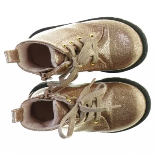 Støvlet med glitter fra H&M str. 20-21