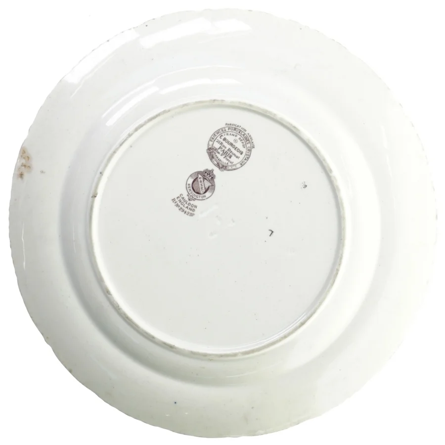 Gammel tallerken fra E. Bourgeois. Diameter 26 cm.