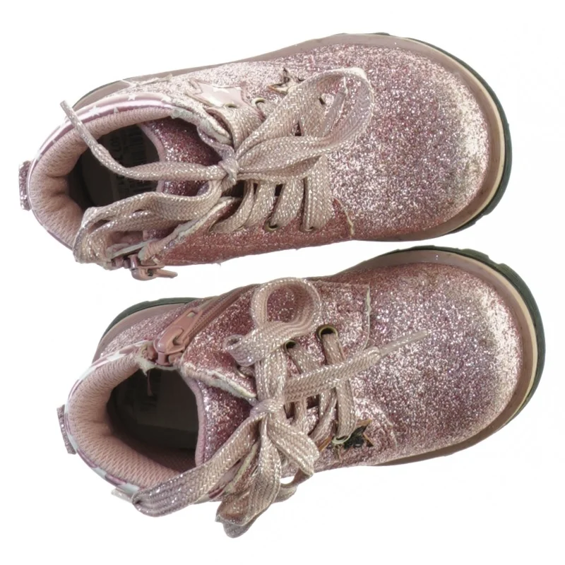 Sko fra Chicco (str. 23)