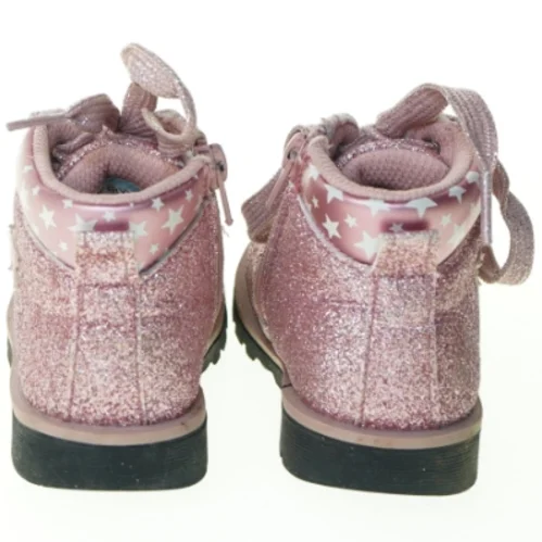 Sko fra Chicco (str. 23)