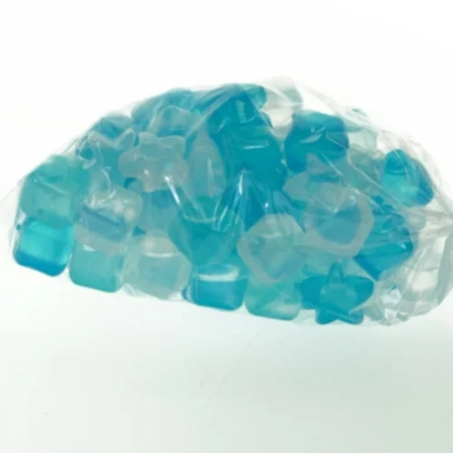 Genanvendelige isterninger i plastic