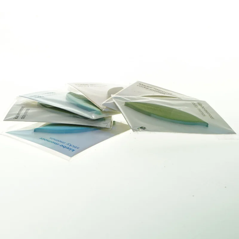 Seks pakker selvklæbende memoer (post-it notes) med bladmotiv (10 cm)