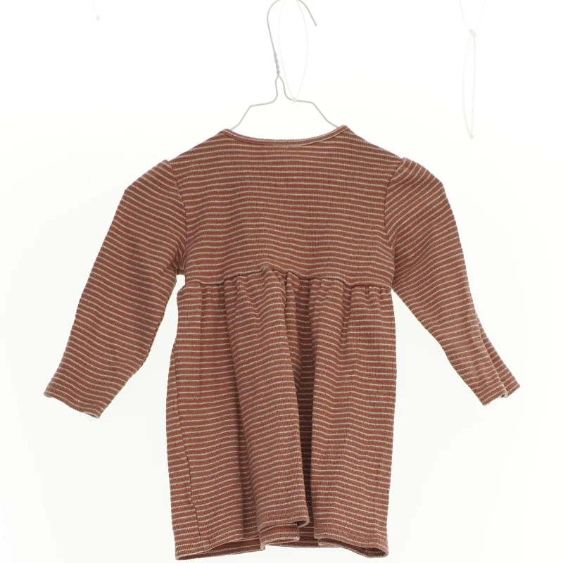 Kjole fra Petit (str. 80 cm)