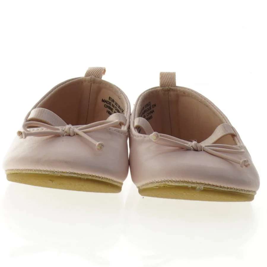 Balletflats til børn fra H&M (str. 22)
