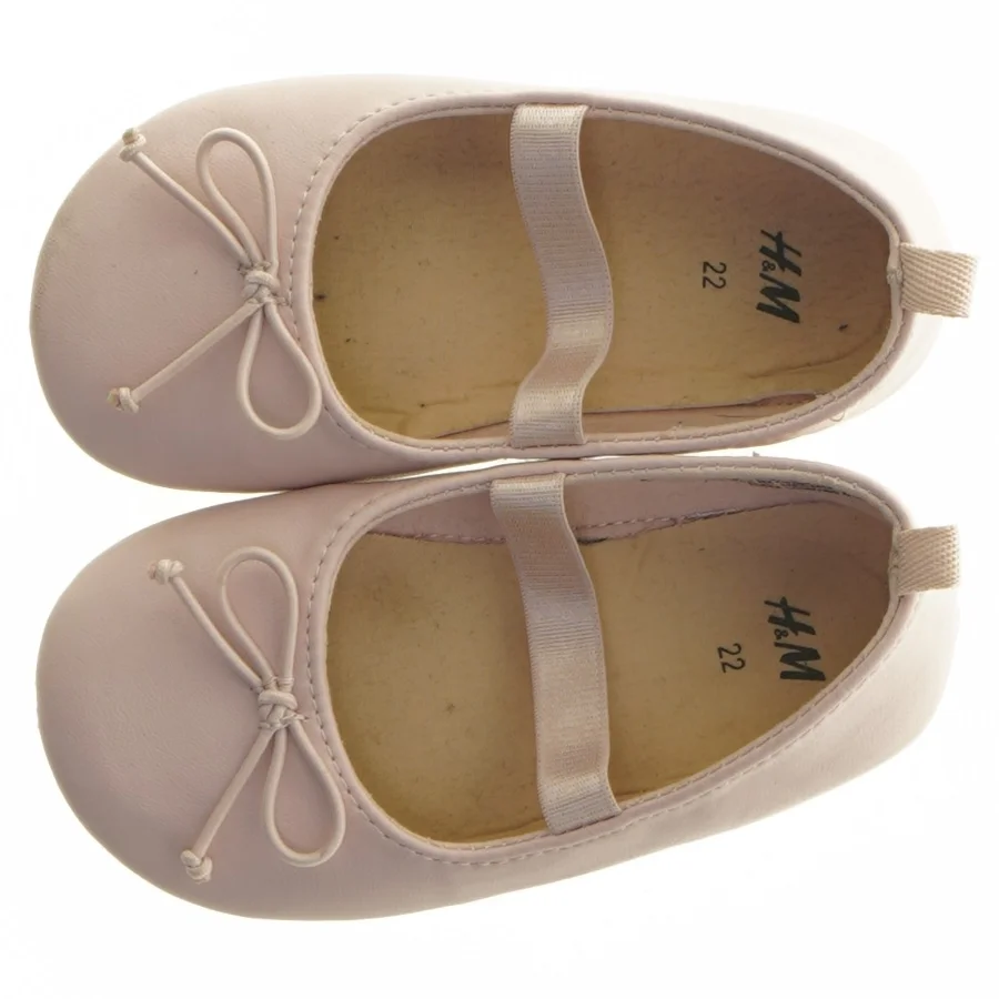 Balletflats til børn fra H&M (str. 22)