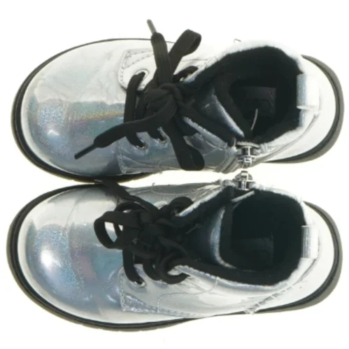 Sølvfarvede børnestøvler fra Cupcake (str. 23)