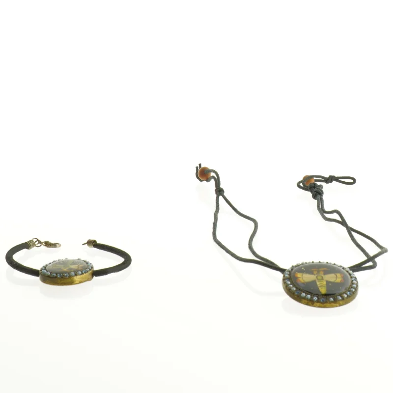 Smykkesæt med guldsmede (armbånd og halskæde)