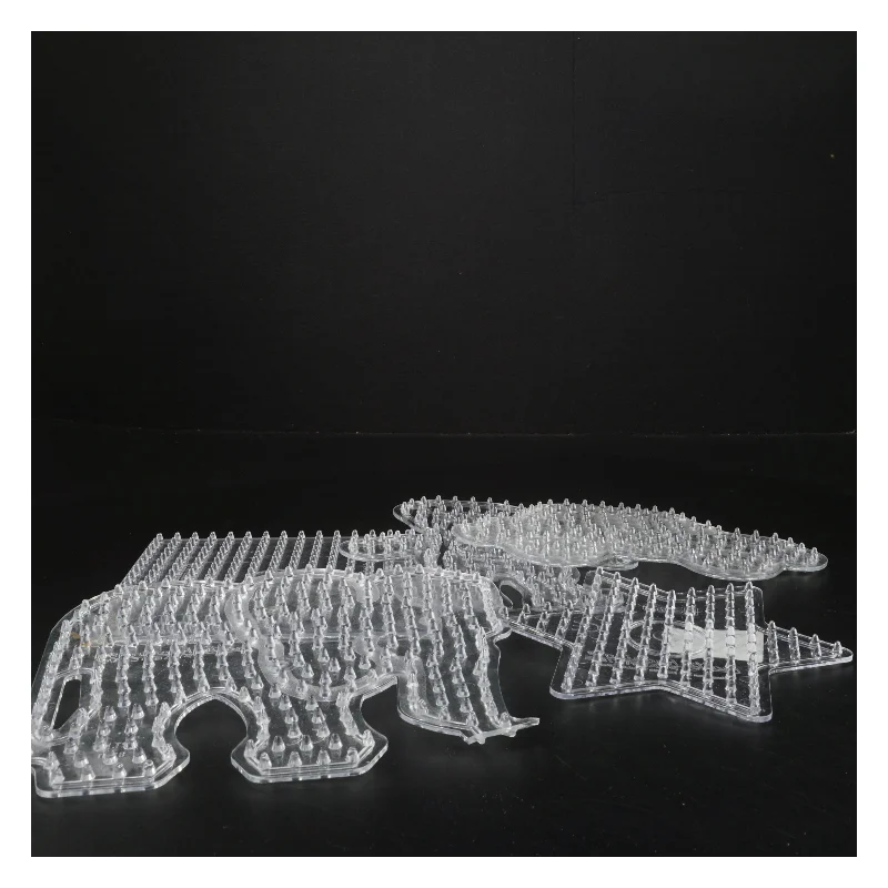 Perleplader former fra Hama (str. 19 cm)