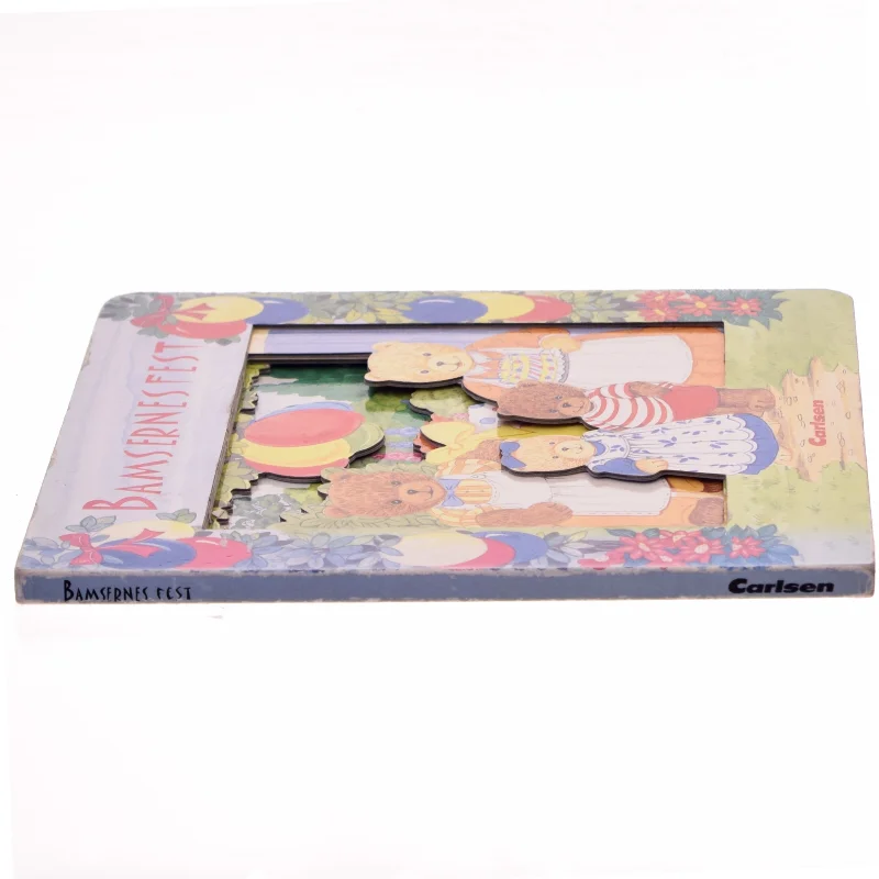 Børnebog “Bamsernes fest” med udskårne 3D-sider