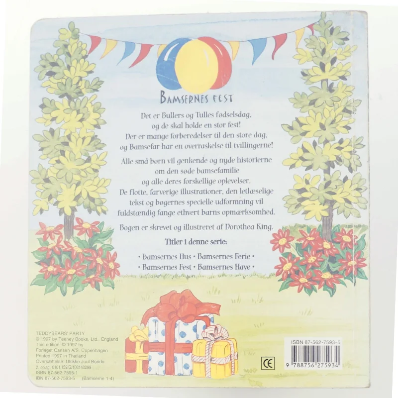 Børnebog “Bamsernes fest” med udskårne 3D-sider
