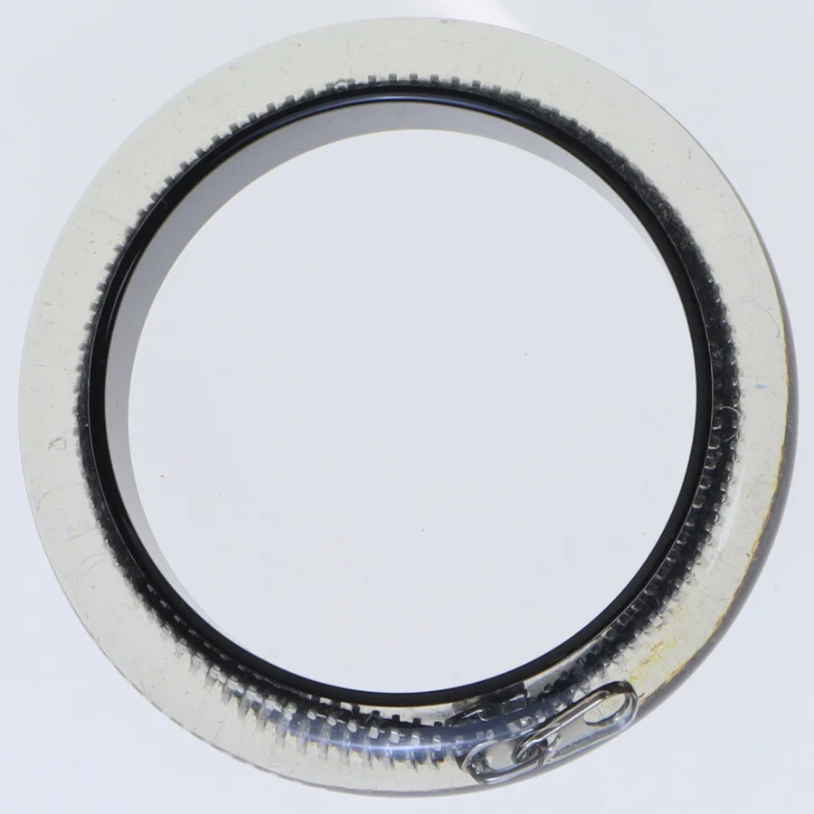 Armbånd med lynlåsdesign - gotisk, punk, heavy metal styling
