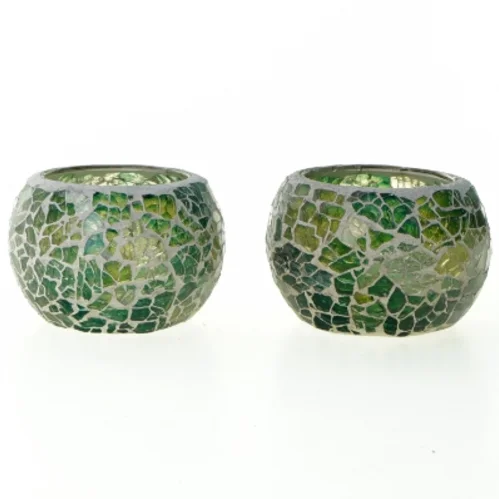To kugleformede fyrfadsstager i grøn glasmosaik