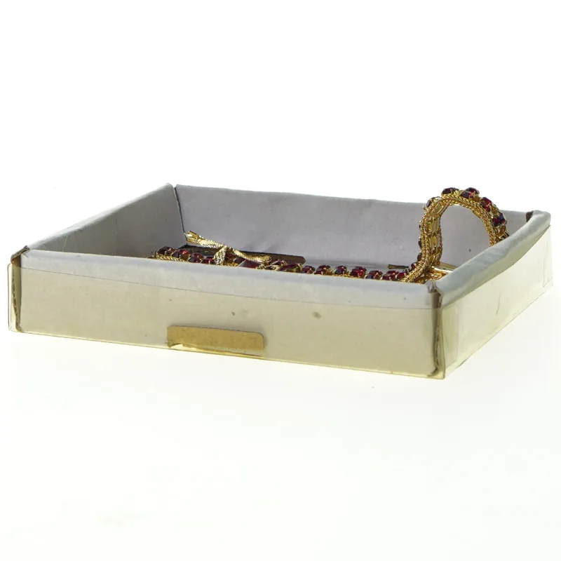 Armbånd og broche/vedhæng. Røde similisten.  (Æske 13 x 12 cm.)