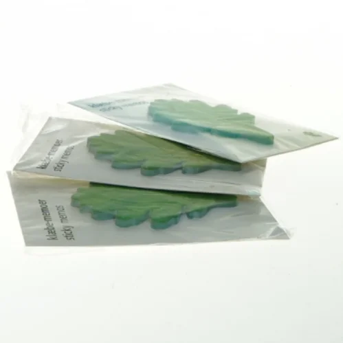 Klæbe-memoer i egebladsform fra Tiger (str. 8 cm)