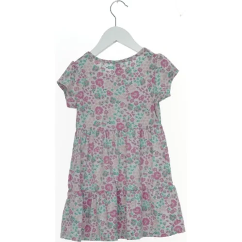 Blomstret børnekjole fra Kiki&koko (str. 98)