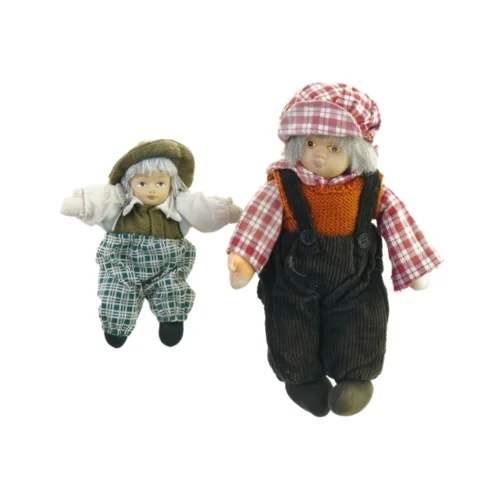 To dukker (højde 23 og 15 cm). 