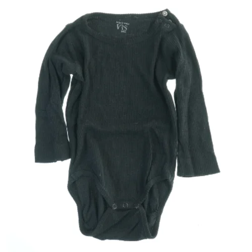 Pakke med fem langærmede bodies str. 86