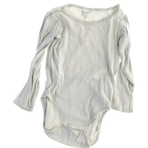 Pakke med fem langærmede bodies str. 86