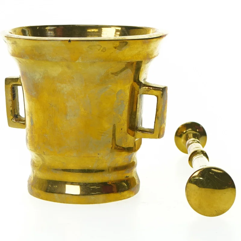 Morter i messing (højde 12 cm)