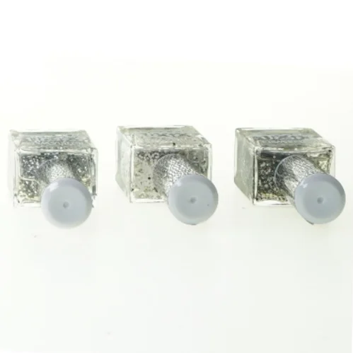 Neglelak med sølvglimmer fra Leticia Well (str. 8 x 4 cm)