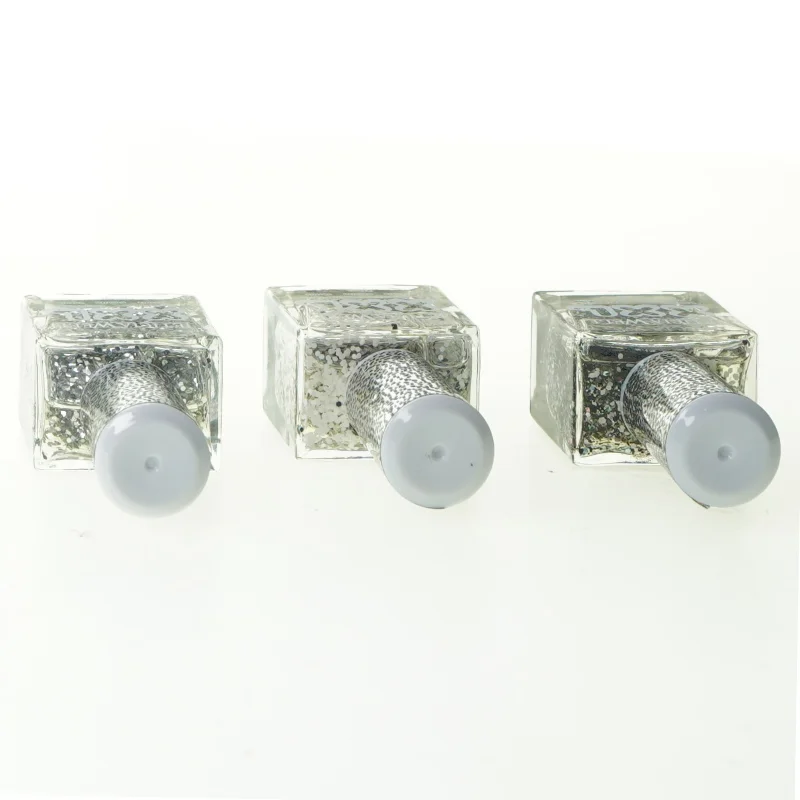 Neglelak med sølvglimmer fra Leticia Well (str. 8 x 4 cm)